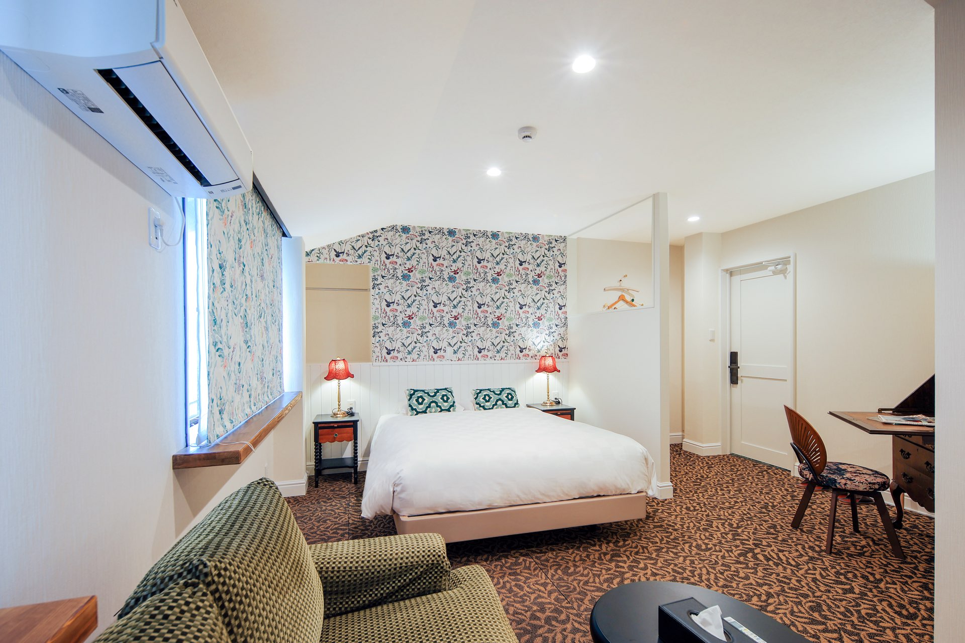 Deluxe Double Room - Photo 7